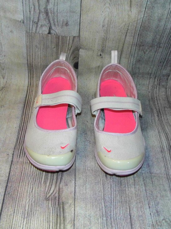 NIKE Free Mary Jane White/Pink Sneakers Womens Size 7 - Picture 4 of 8